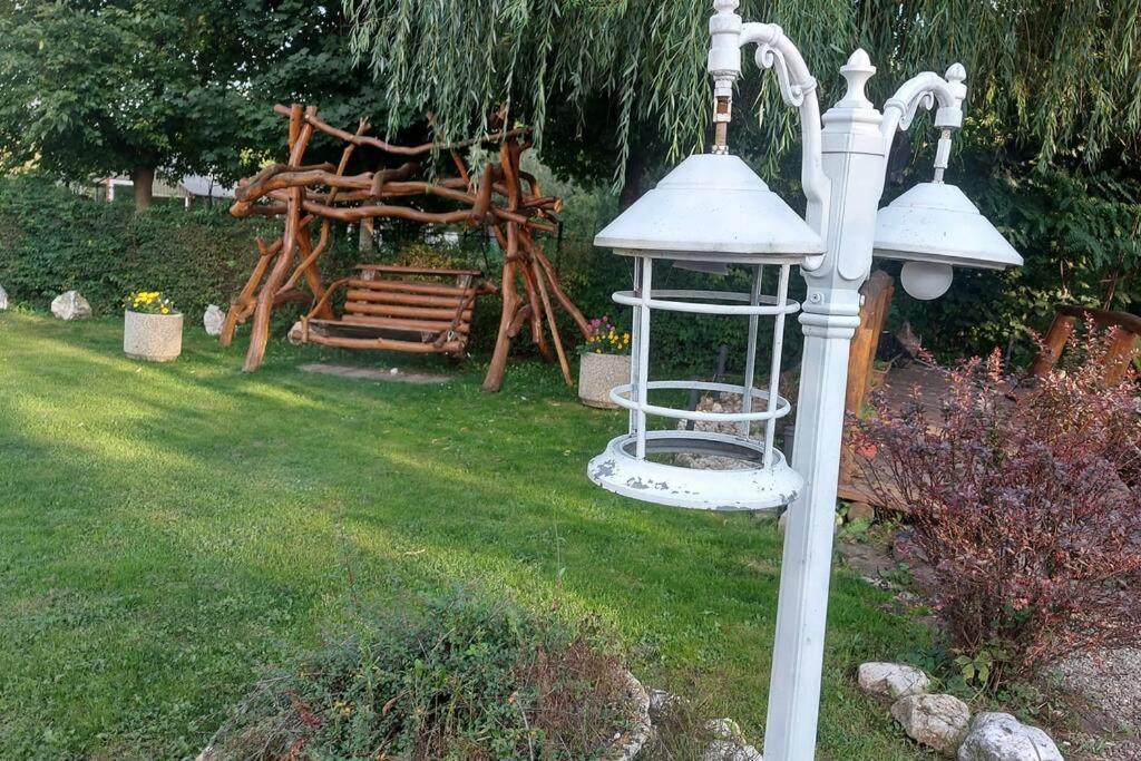 Casa Nicholas * Zărneşti